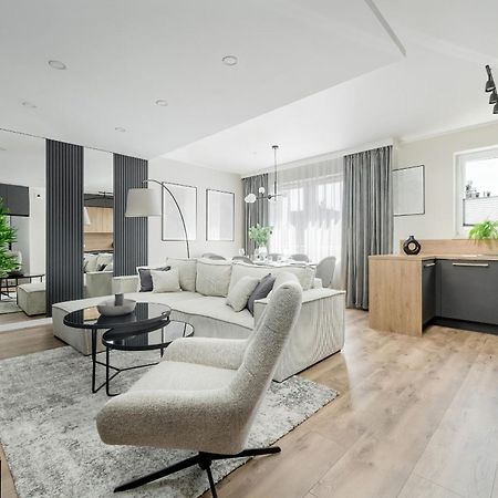 Piekny Apartament Wichrowa - 2 Sypialnie Free Garage Wroclaw By Noclegi Renters Exteriör bild